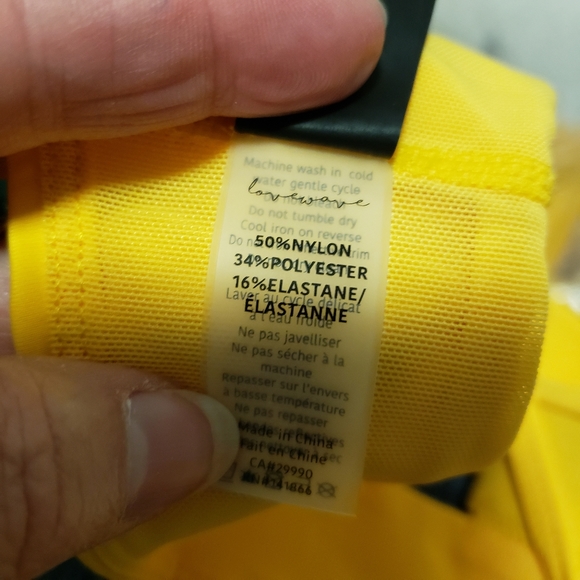 REVOLVE Lovewave Brittany Criss-cross Sports Bra Yellow Various Sizes New - Picture 10 of 15